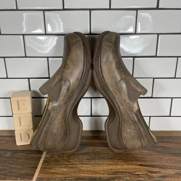 Dansko Womens Kim Nubuck Distressed Brown Leather Round Toe Slip On Clog Sz EU37 - Picture 5 of 10